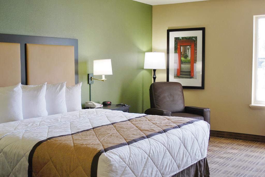 Extended America - Cleveland - Airport - 2*