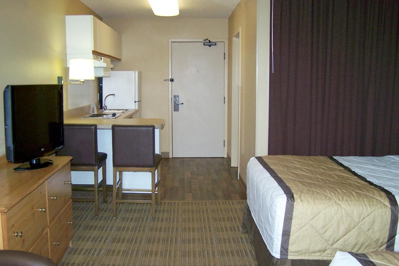 Extended America - Cleveland - Airport - 2*