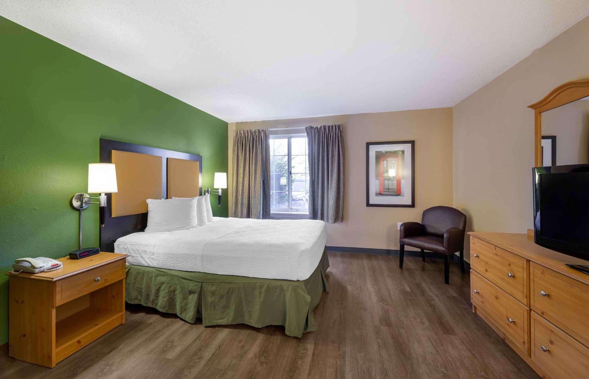 Extended America - Cleveland - Airport - Hotel
